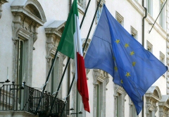 Rifiuti a Napoli: Regioni impegnate per uscire dalla crisi