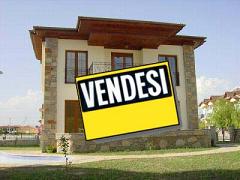 Per vendere e comprare casa